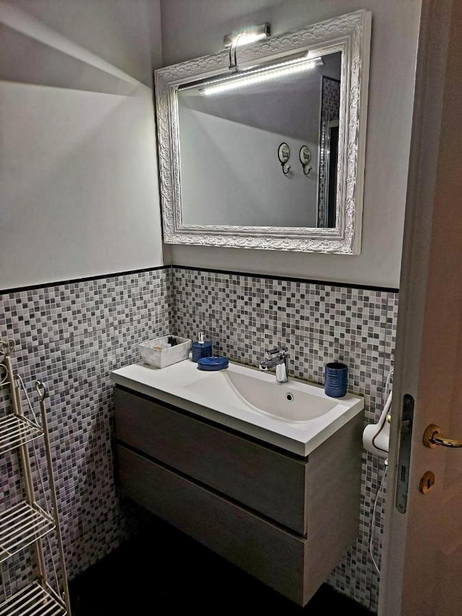 Petite Maison Elegante Monolocale Con Terrazza Apartment